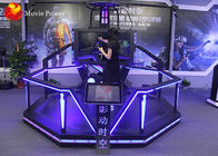 VR que anda levantando-se o simulador da realidade virtual do cinema com plataforma de passeio de HTC Vive