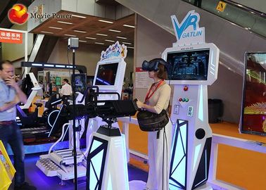 Único jogador que levanta-se o simulador interno do tiro do equipamento de 9D VR