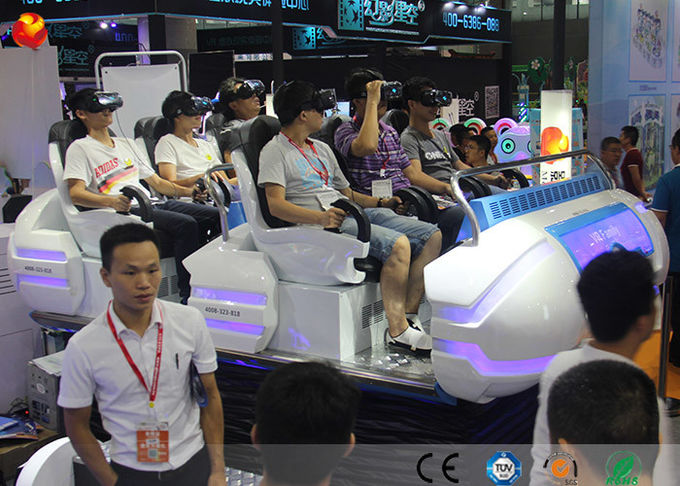 A cadeira dinâmica do cinema da família de Vr do simulador da realidade virtual da plataforma 9D ajustou a máquina de jogos 3